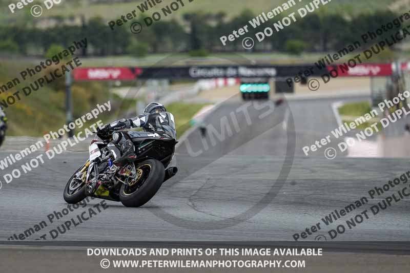 cadwell no limits trackday;cadwell park;cadwell park photographs;cadwell trackday photographs;enduro digital images;event digital images;eventdigitalimages;navarra;no limits trackdays;peter wileman photography;racing digital images;trackday digital images;trackday photos